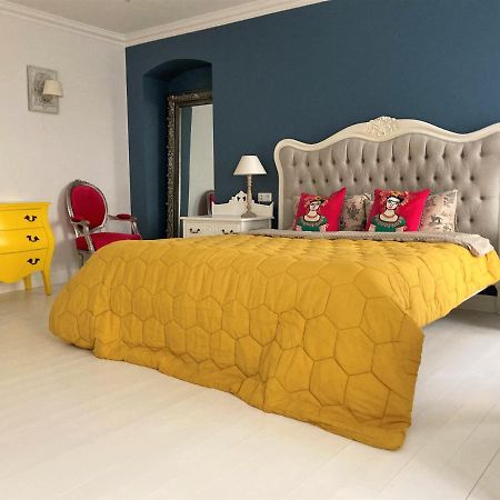 Shabby Chic - Apartment In The Heart Of Vilnius Old Town Eksteriør bilde