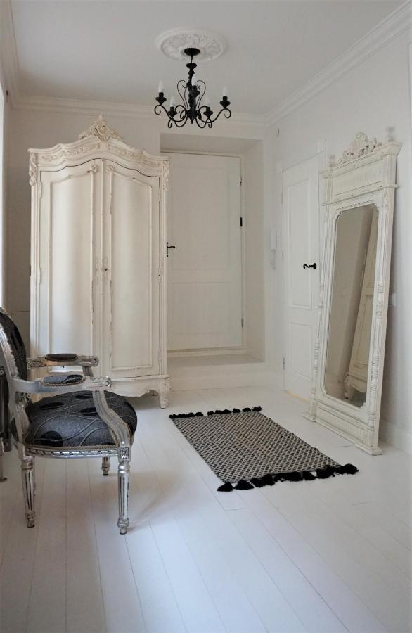 Shabby Chic - Apartment In The Heart Of Vilnius Old Town Eksteriør bilde